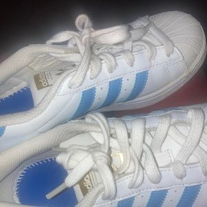 This is adidas and I will like for y’all to buy it please
